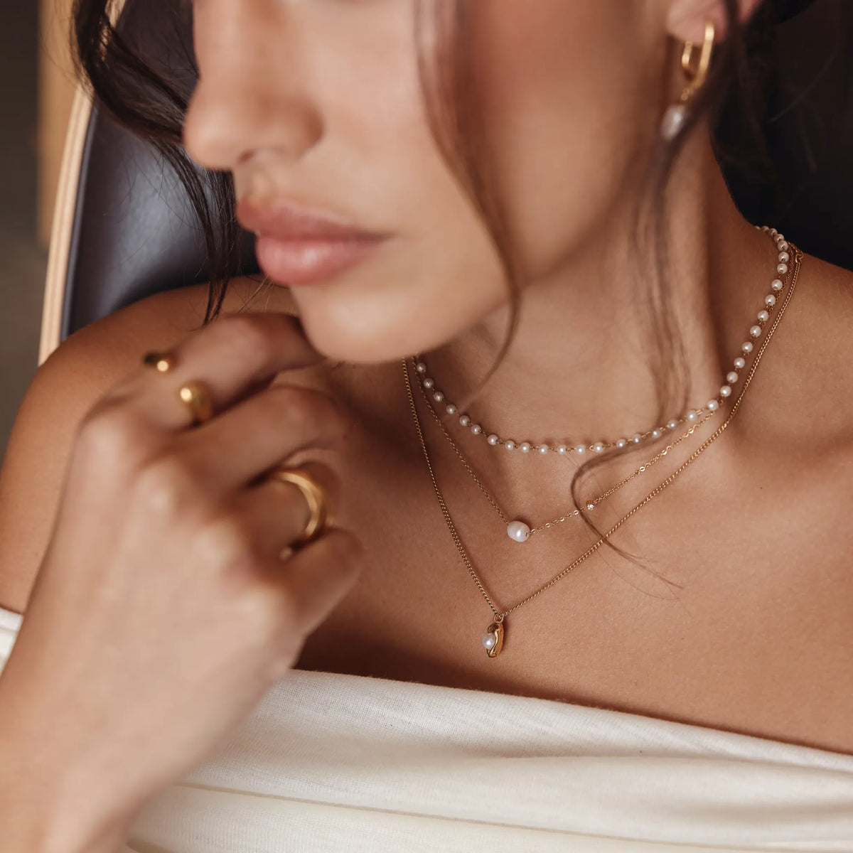 Luna Pearl Drop Necklace