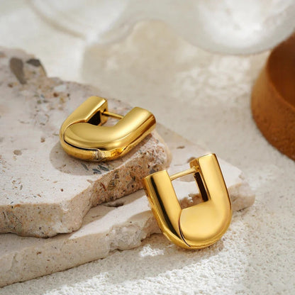 U-shaped hoop earrings